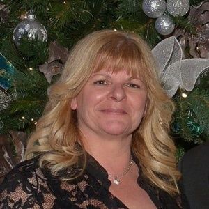 Meet your Posher, Carine